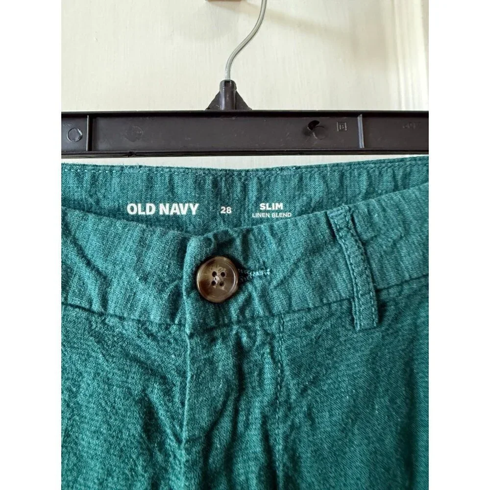 Old Navy men’s size 28 slim blue shorts